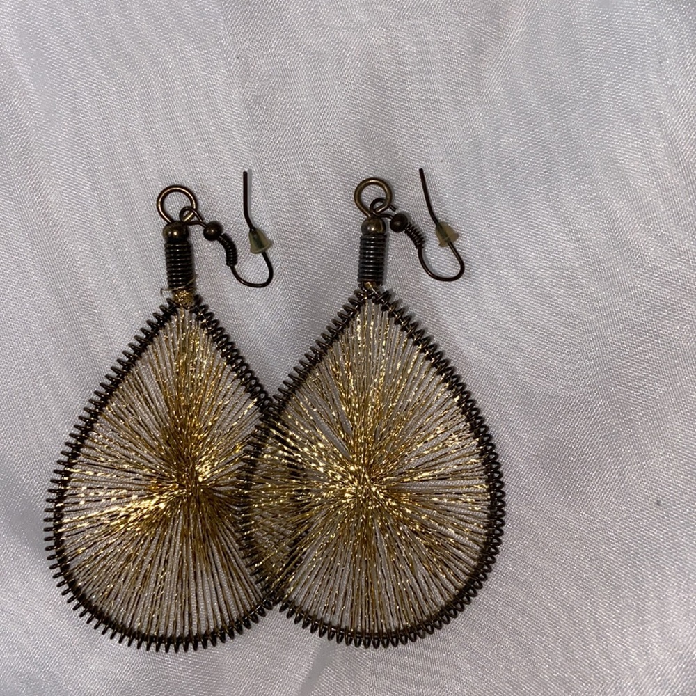 Gold earring bundle! - Picture 4 of 5